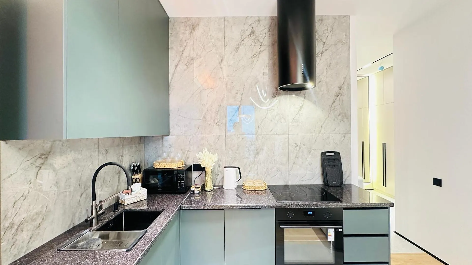 Vilura Home 1-Bedroom Apartment Almaty