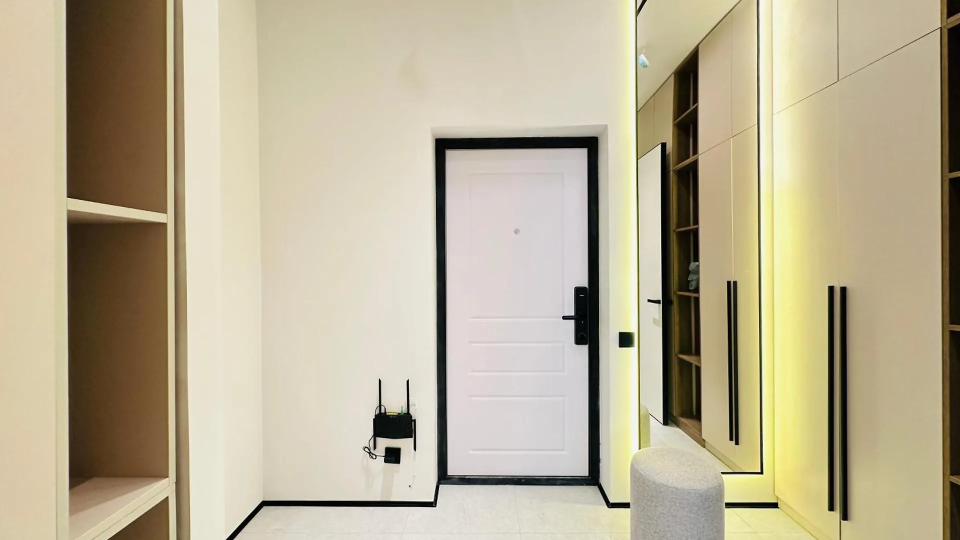 Vilura Home 1-Bedroom Apartment Almaty