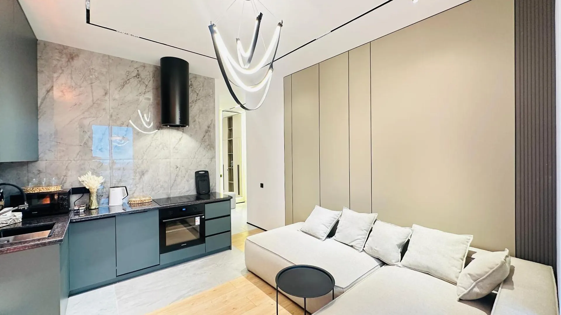 Vilura Home 1-Bedroom Apartment Almaty